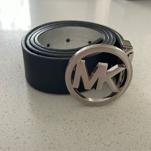 Michael Kors Reversible Buckler Belt